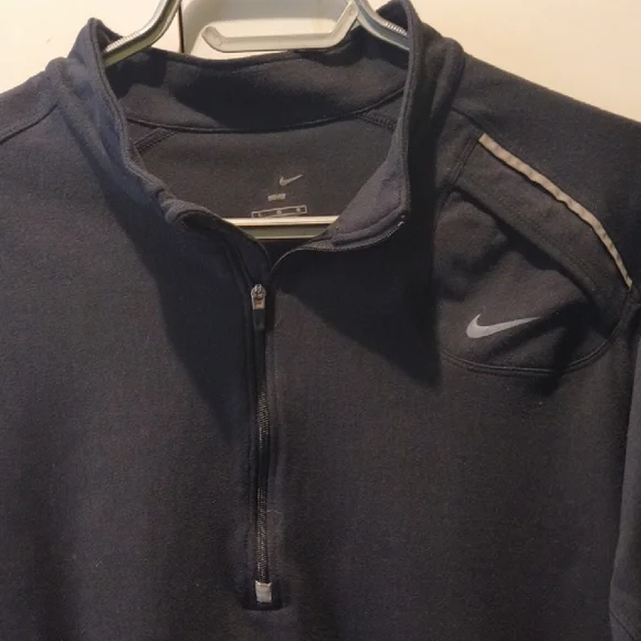 Nike - Black Dri Fit Quarter Zip Sweater Men's Large - Picture 2 of 5